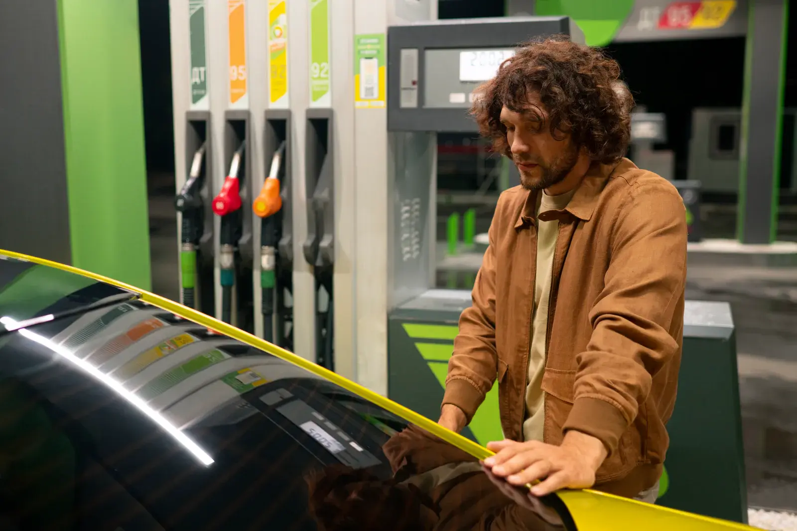 Petrol Stations and Rest Areas vending machine environment